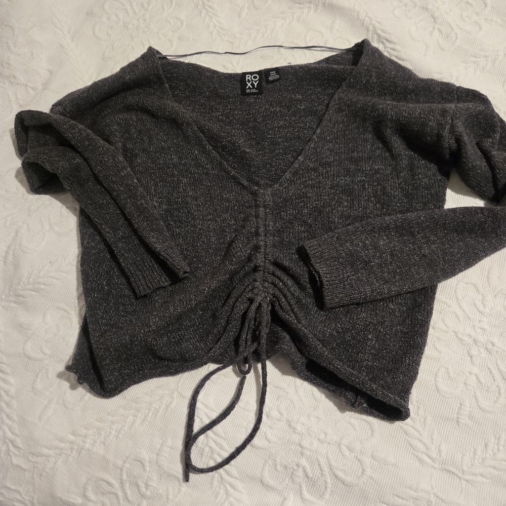 Womens Roxy gray long sleeve sweater with rouched front